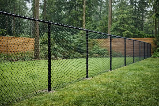 Chain-Link Fences installation by Tazewell County Fence Co. — serving Morton, Pekin & Central Illinois